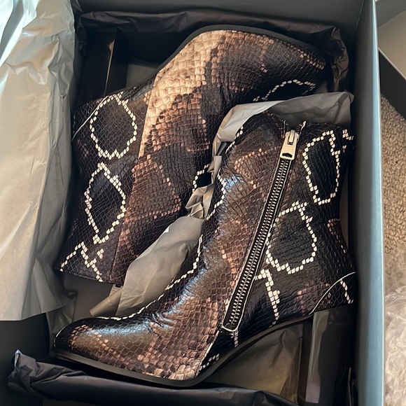 Allsaints Roka faux snakeskin boots - Picture 10 of 10